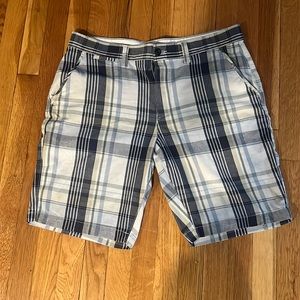 Sonoma “Flexwear” Blue plaid shorts.